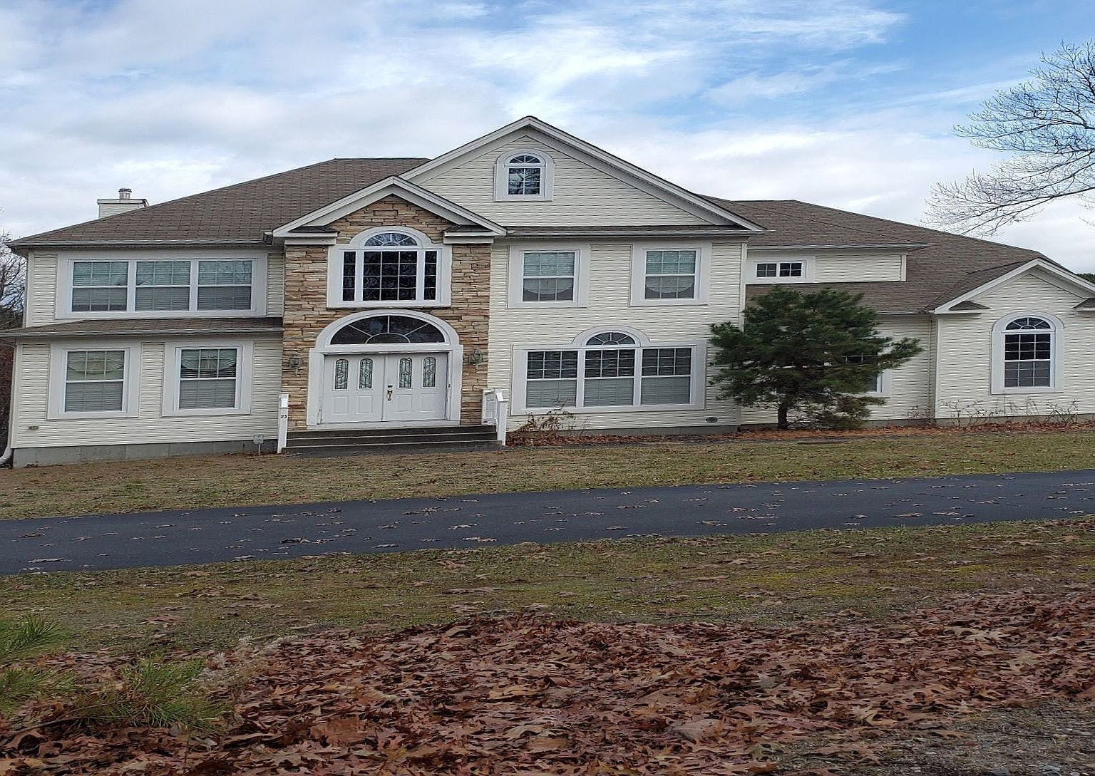 25 Holmes Ave, Eastport, NY 11941 Zillow