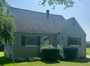 215 Arthur St, Pinconning, MI 48650