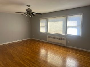 (Undisclosed Address), Valley Stream, NY 11581