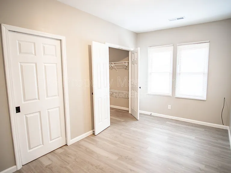 2453 E 5th Ave #2 — Photo 12