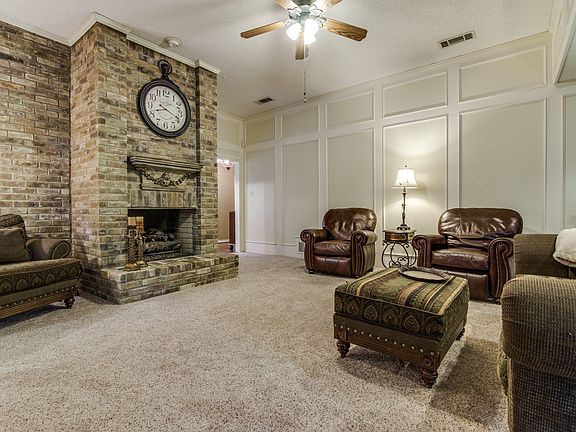 3rd image of 417 Glen Canyon Dr