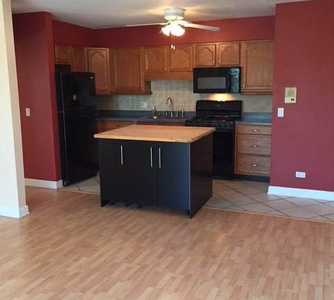 2nd image of 550 Graceland Ave APT 13