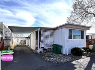 8 Mobile Manor Dr, Reno, NV 89506