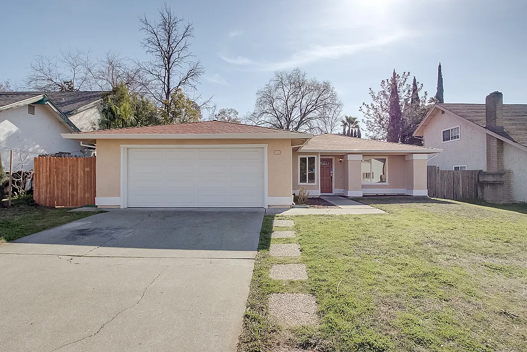 5944 Birchglade Way photo 1