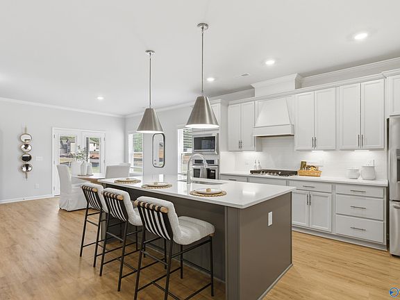 4th image of 321 Pecos Ridge Cir