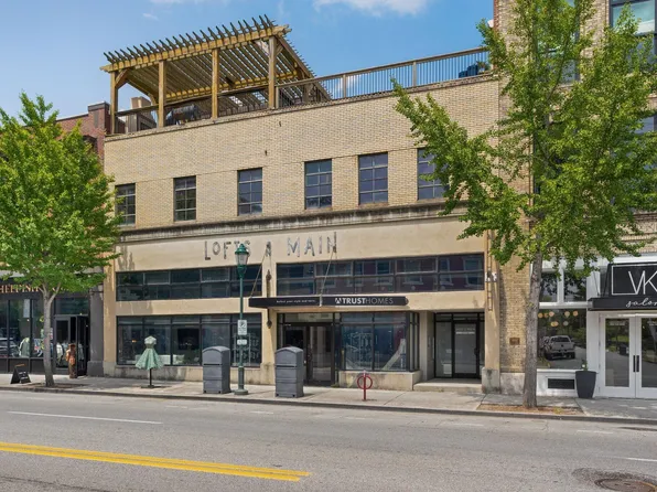 55 E Main St APT 208, Chattanooga, TN 37408