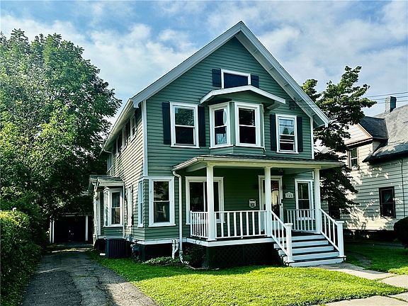 2nd image of 345 Irvine Pl