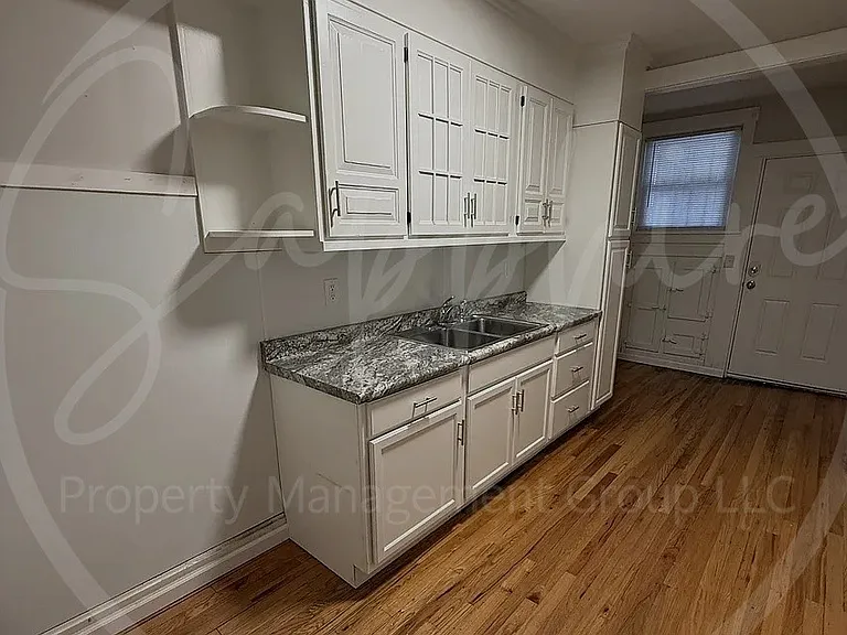 853 Barnett Ave — Photo 7