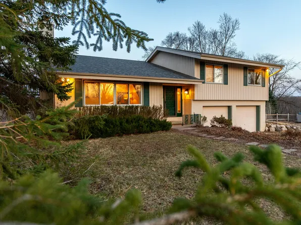 5806 Felber St, Ames, IA 50010