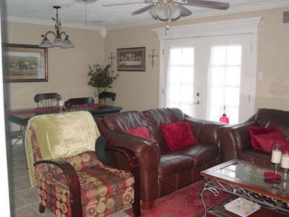 5th image of 209 Palm Ln
