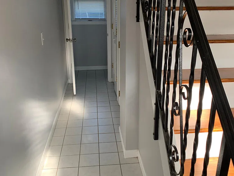 509 Central Avenuetownhouse #F — Photo 9