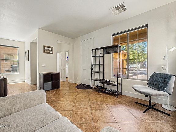 4th image of 3859 E FAIRVIEW Street