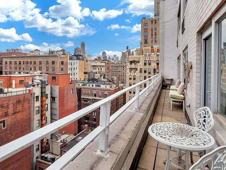 40 E 78th St #15A — Photo 3