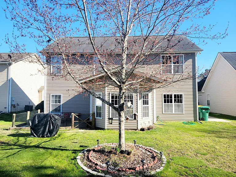 8434 Meadowcreek Village Dr — Photo 23