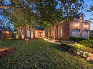 17427 E Club View Ct, Baton Rouge, LA 70810