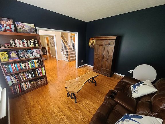 3rd image of 2127 Benomi Dr