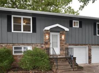 905 E Rosebrier St, Springfield, MO 65807