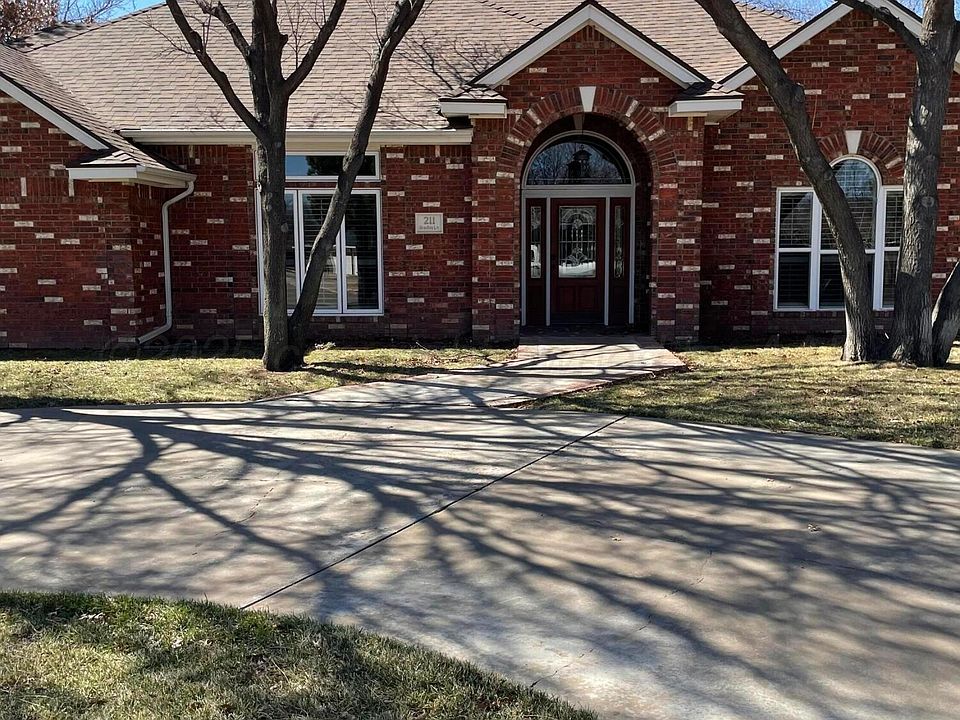 2nd image of 211 Bradley Ln