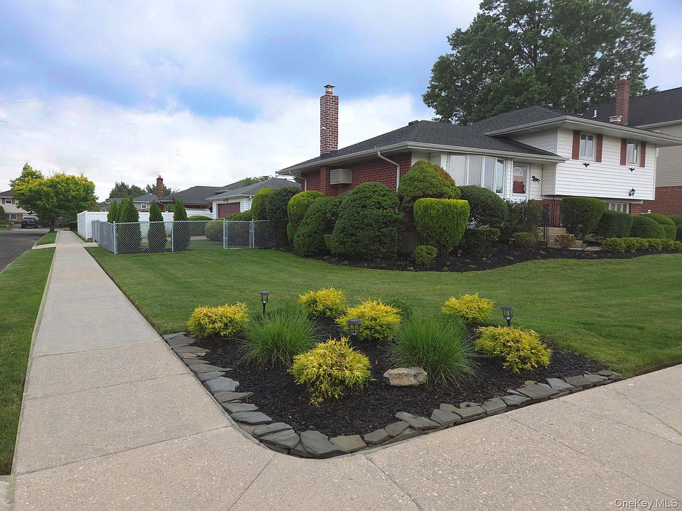 1st image of 51 Eileen Avenue