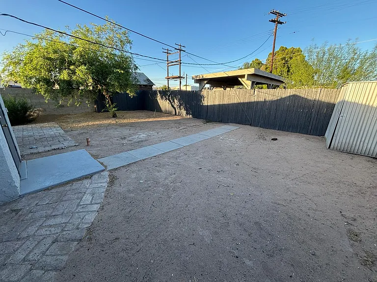 1461 S 6th Ave — Photo 20