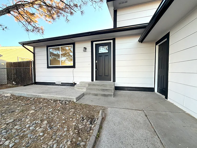 519 Garland St — Photo 5