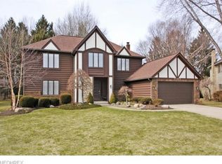 31003 Arlington Cir, Bay Village, OH