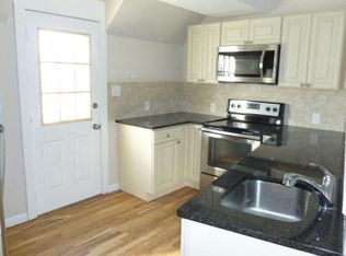 5 Peveril Rd APT 3, Stamford, CT 06902