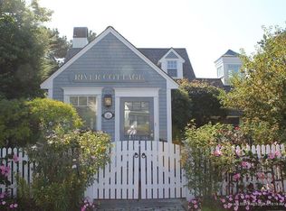 25 Ocean Ave, Kennebunkport, ME 04046