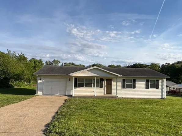 16 Kelly Dr, Washington, IN 47501
