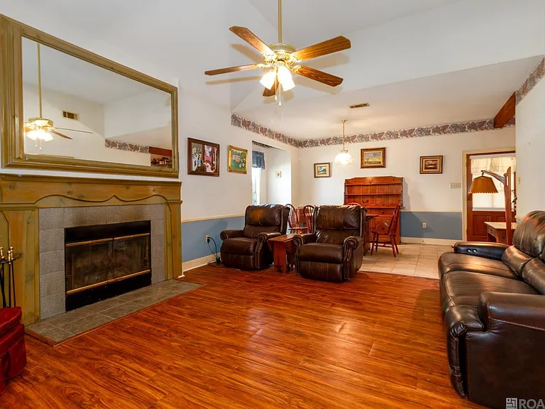 11918 Spring Meadow Dr — Photo 10