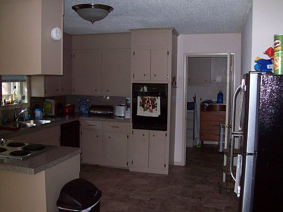 5th image of 3711 Ponderosa Ln