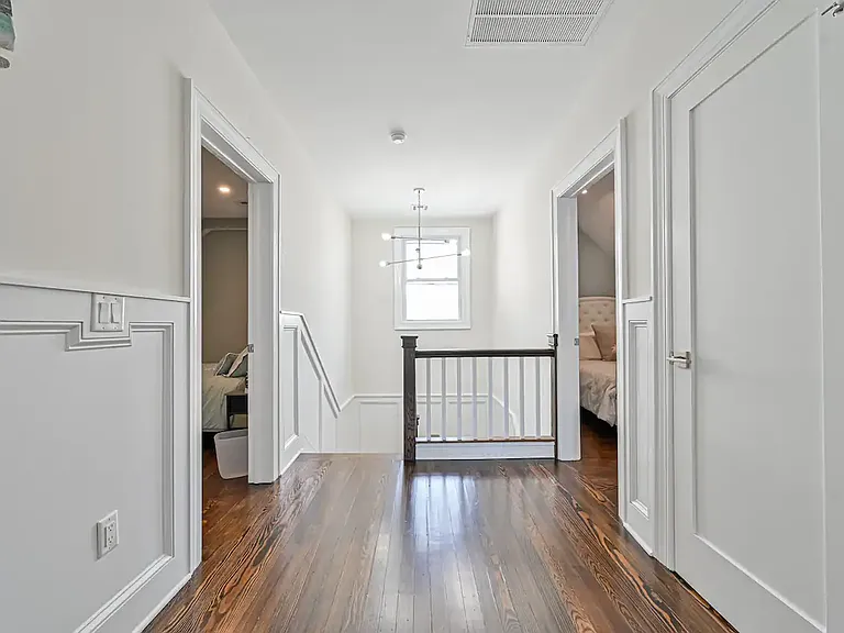 107 S Austin Ave — Photo 16