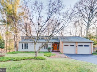 8610 Hidden Hill Ln, Rockville, MD 20854