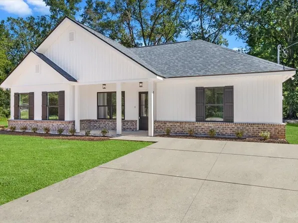 592 S 1st St, Ponchatoula, LA 70454