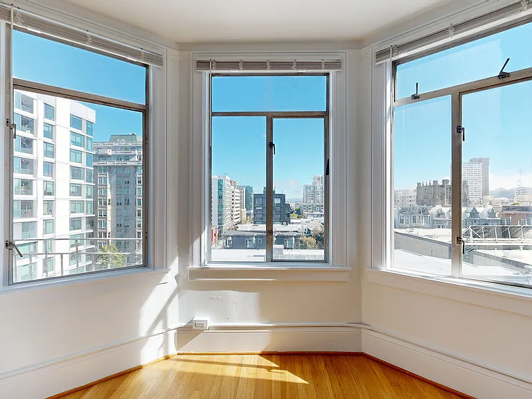 1801 California St #505 — Photo 3