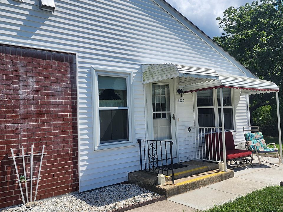 1st image of 602 Willow Lane #C