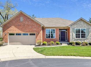 8020 Stonegate Dr, Cincinnati, OH 45255