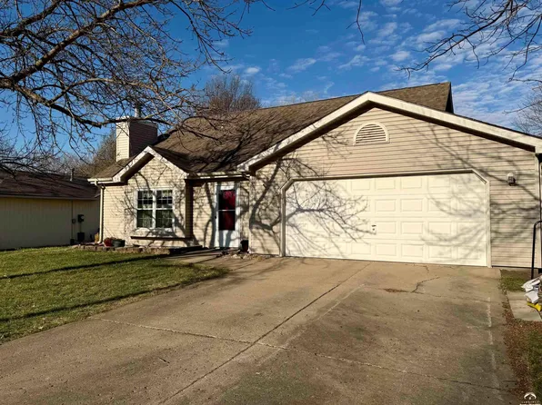 137 Tumbleweed Dr, Lawrence, KS 66049