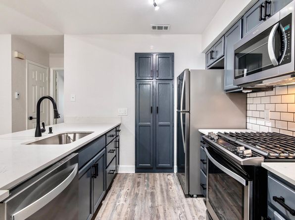 4017 Victory Dr APT 113