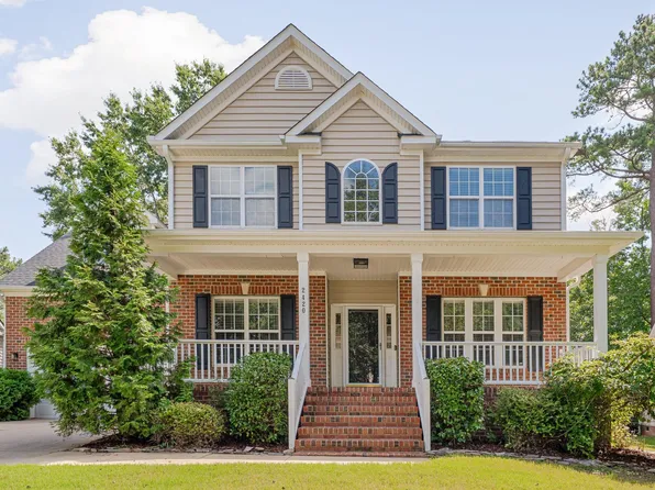 2420 Hidden Meadow Dr, Fuquay Varina, NC 27526