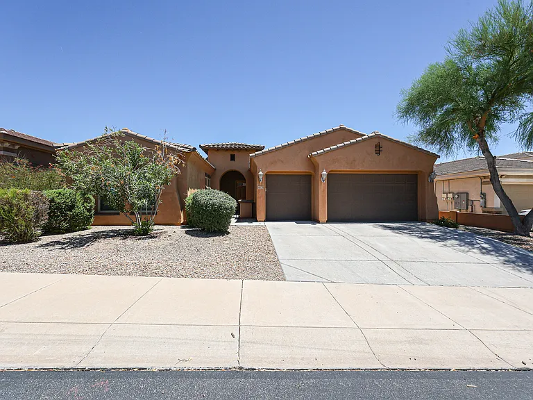 18175 W Narramore Rd — Photo 2