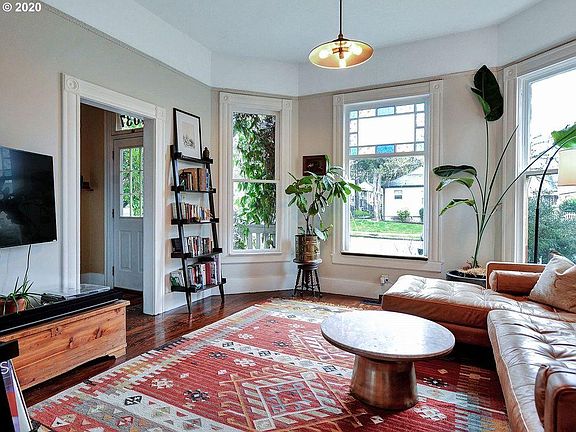 Spacious floorplan of main level, with 10' ceilings - very light and bright!