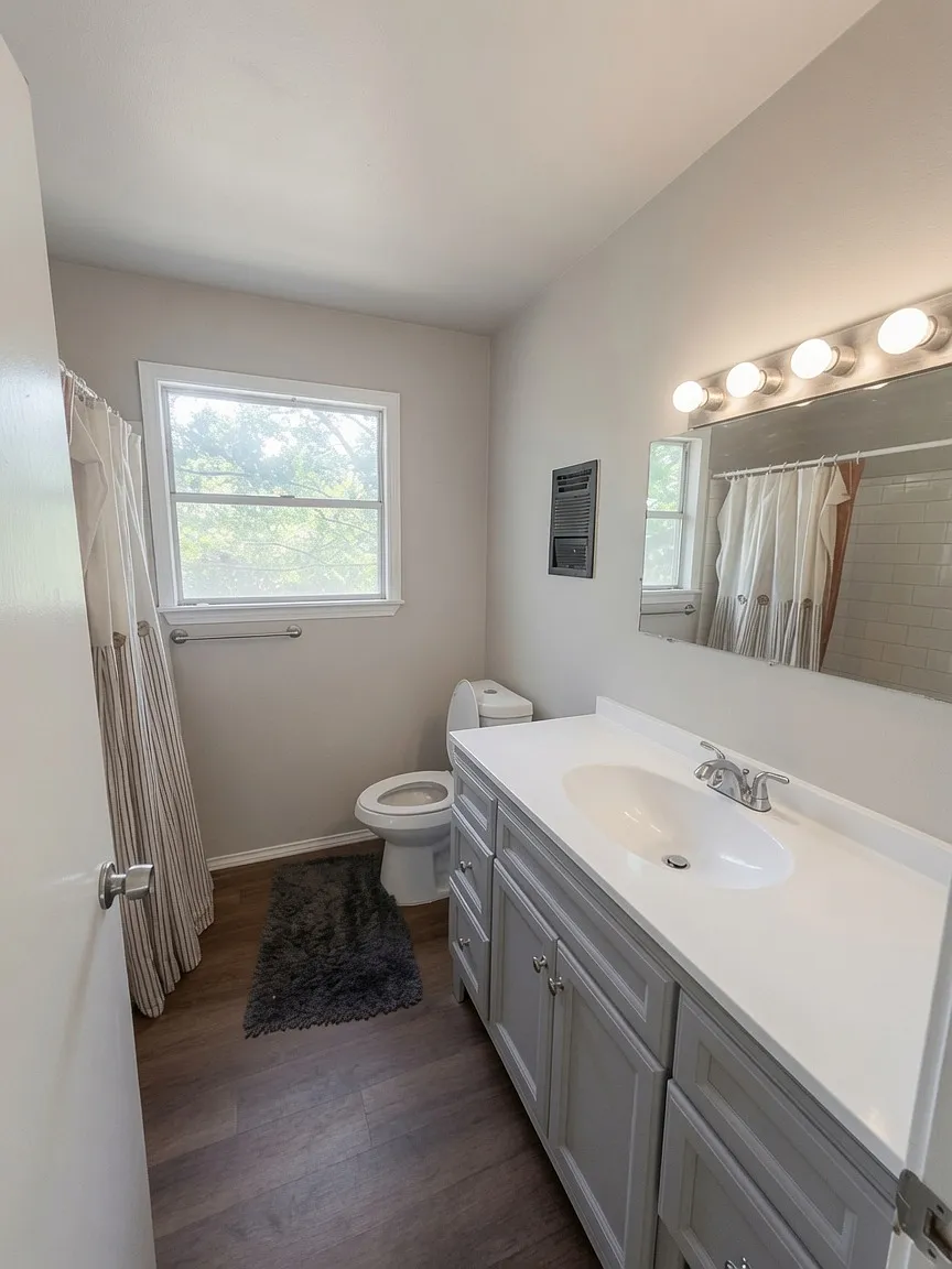 4 bed, 1400 sqft, $2,100 — Photo 4