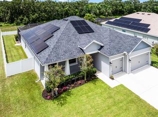 303 Travelers Creek Dr, Auburndale, FL 33823