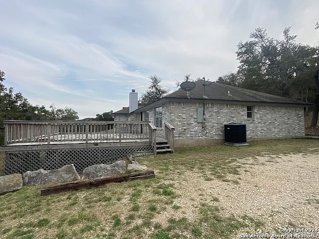 576 Gallagher Dr — Photo 8