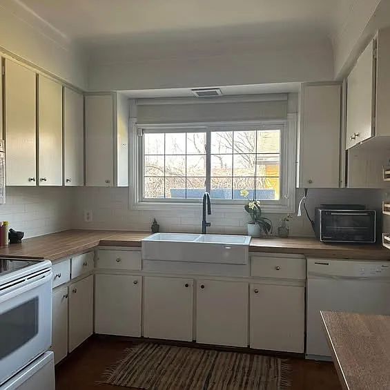 11 Minto Ave — Photo 2