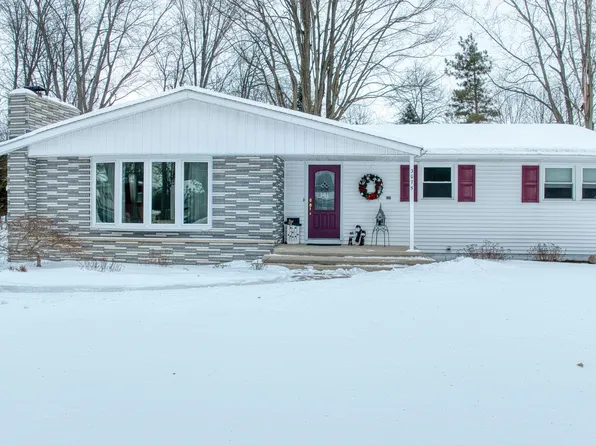 3075 E Birch Dr, Bay City, MI 48706