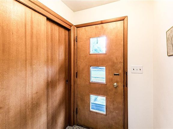 5th image of 600 Sedgwick Dr