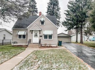 714 E South St, Beaver Dam, WI 53916