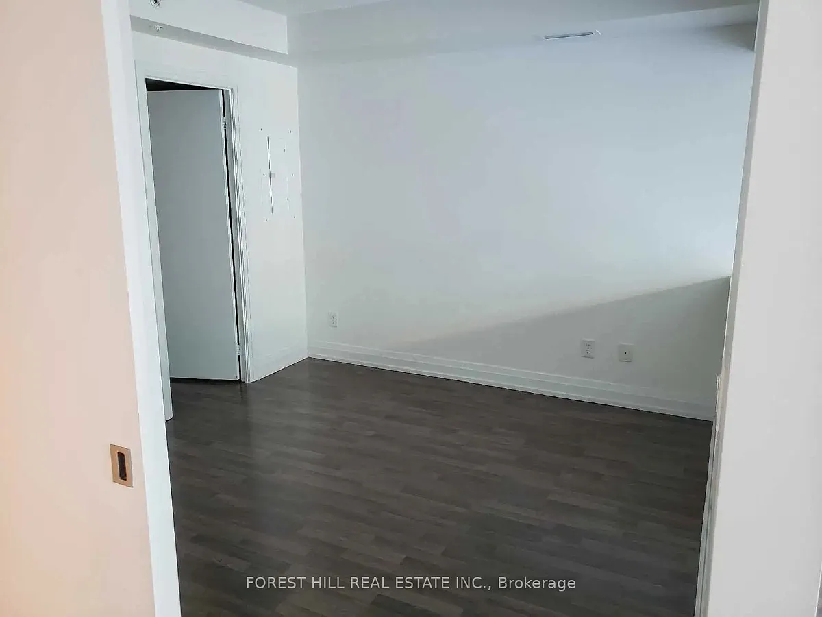 Building Photo - 555 Wilson Ave #E705
